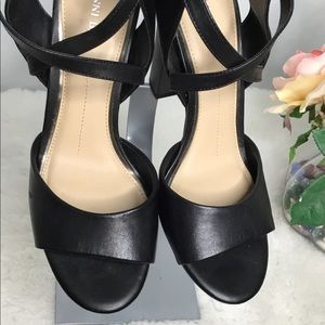 🌟🌟🌟Gianni Bini leather heeled sandals size 9M